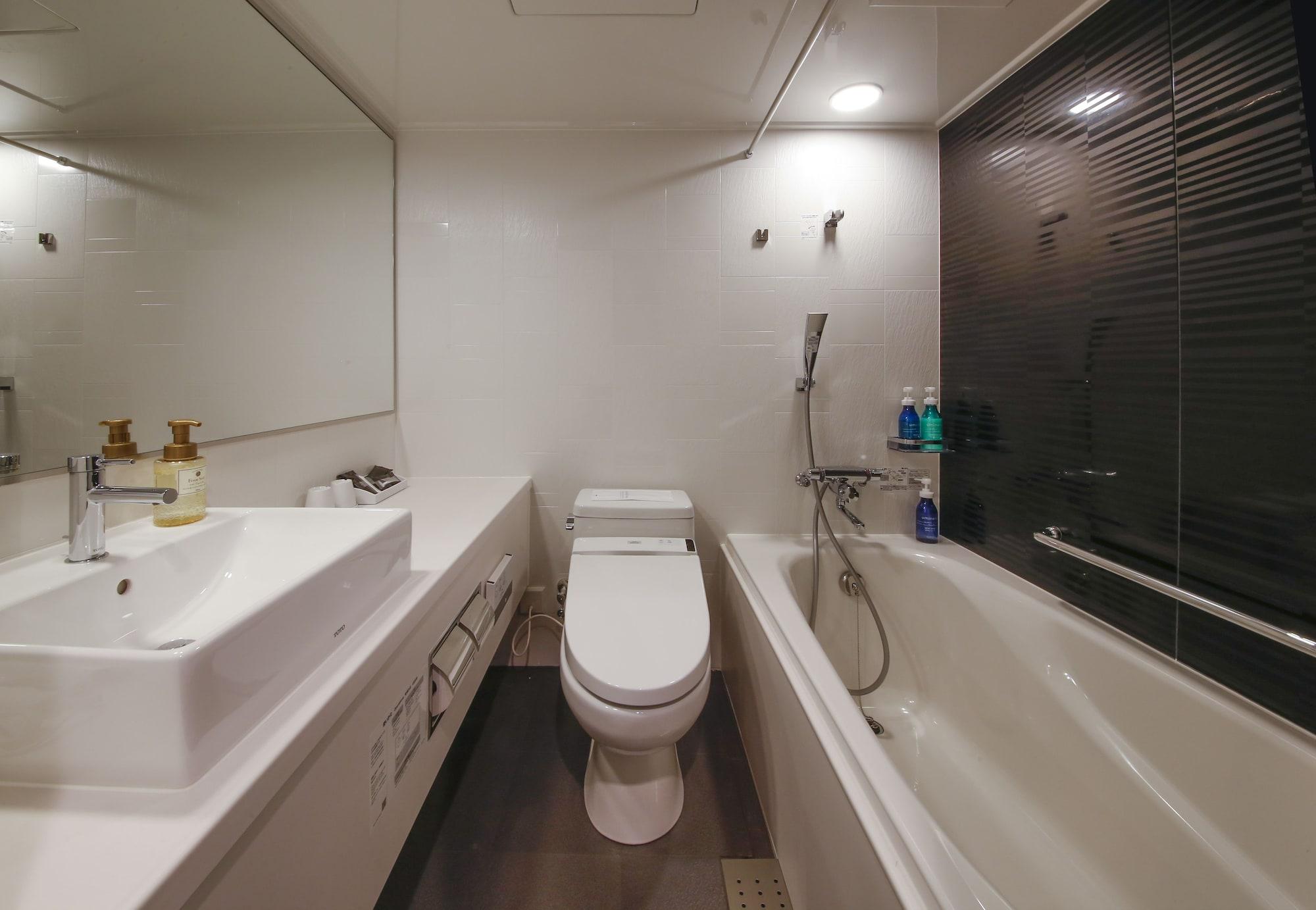 Code Shinsaibashi Hotel