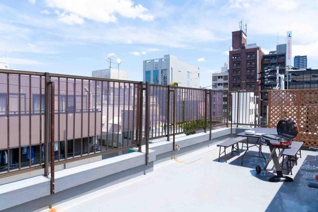 Apartment Sanacion Namba: Spacious 5ldk With Bbq-ready Balcony