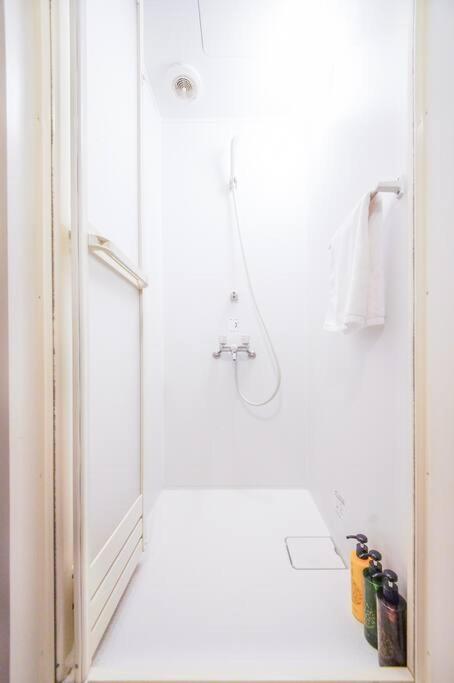 Sanacion Namba: Spacious 5ldk With Bbq-ready Balcony Apartment Osaka