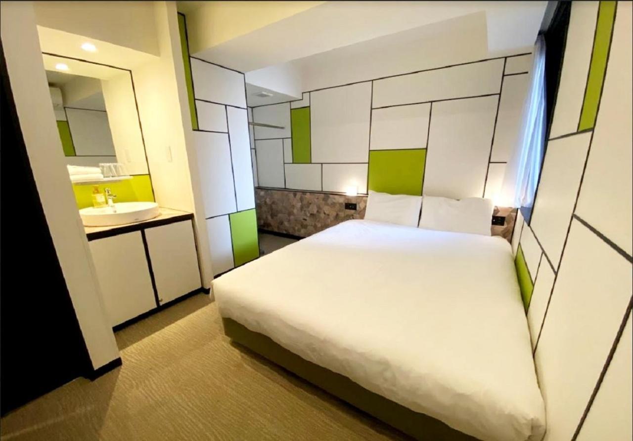Henn Na Shinsaibashi Hotel 3*