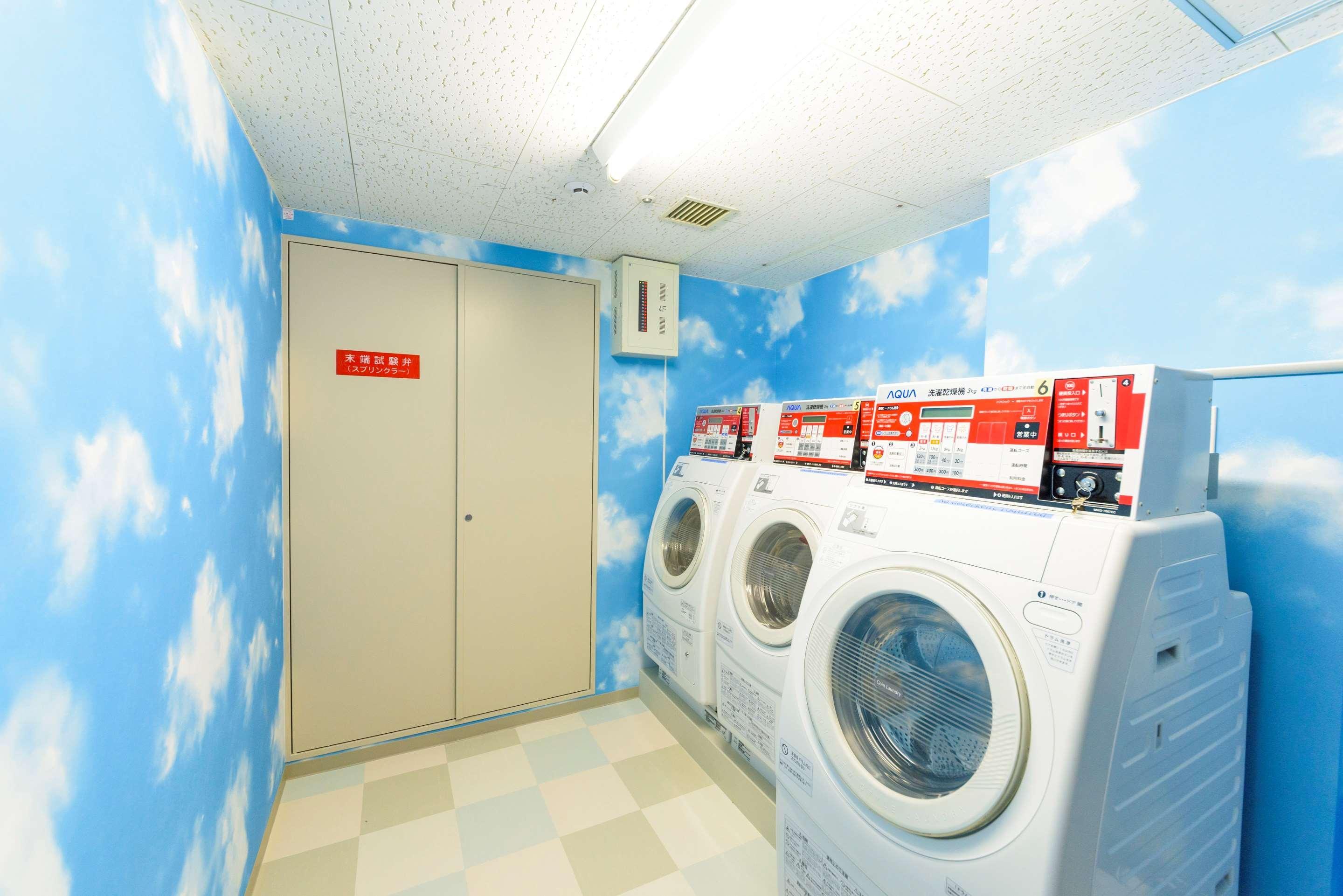Surestay By Western Shin-osaka Hotel 3*