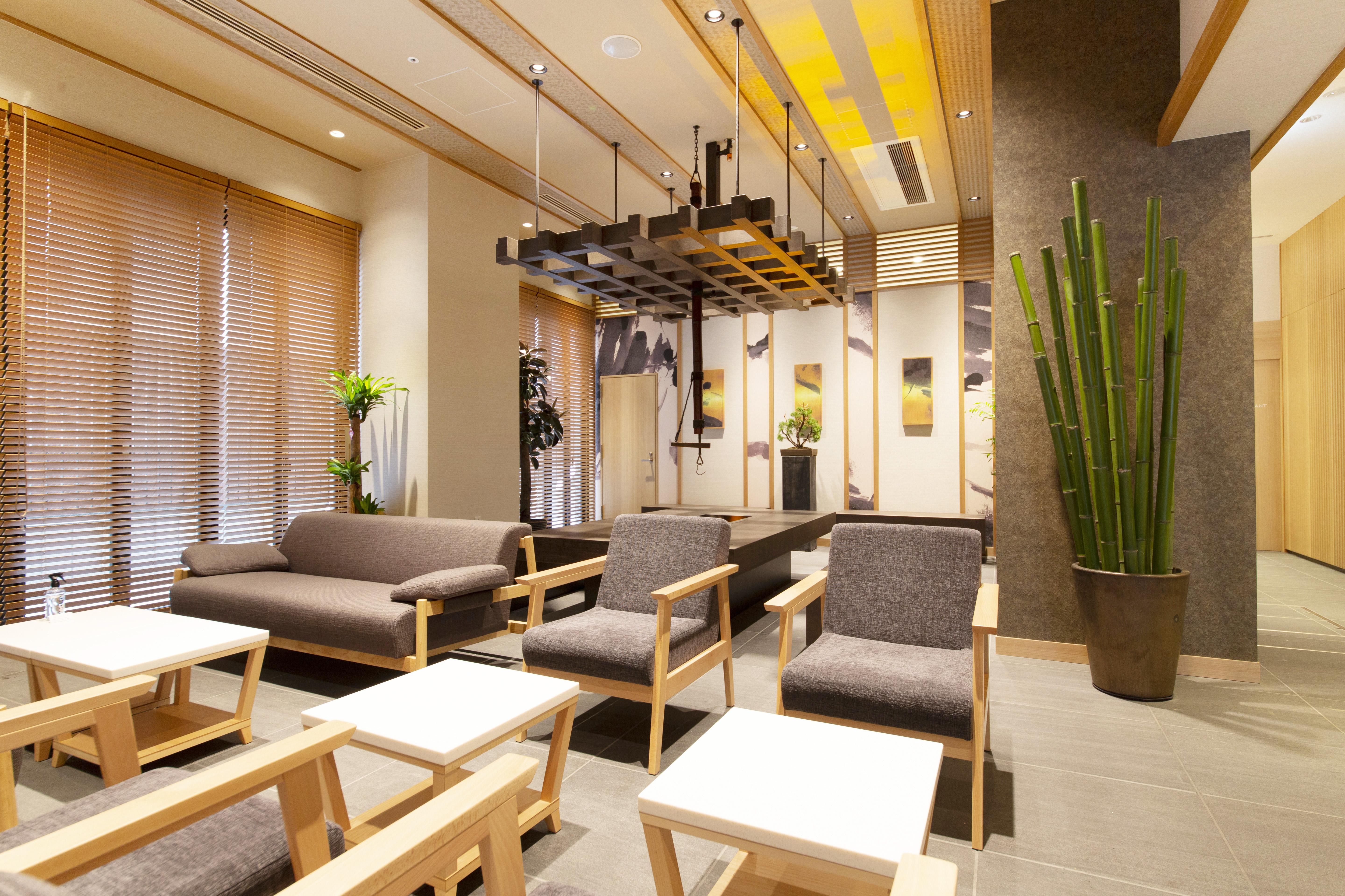 Hillarys Shinsaibashi Hotel 3*