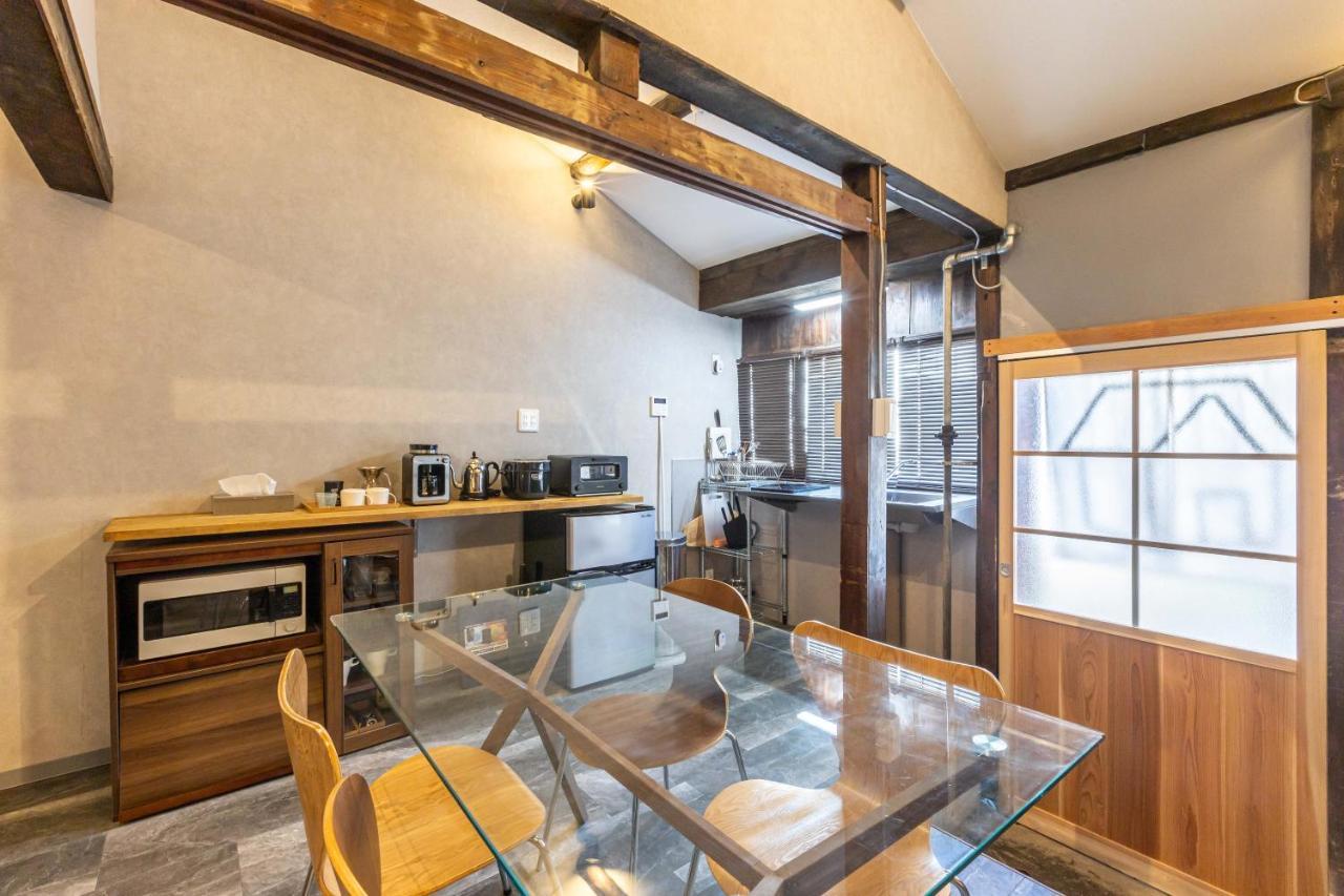 Rent Tsuruhashi