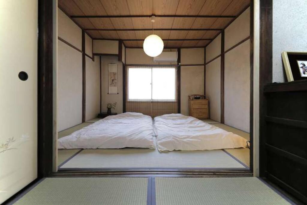 Senju2 Traditional Tatami Whole House 2-5 Ppl 3 Mins Walk To Station * Osaka