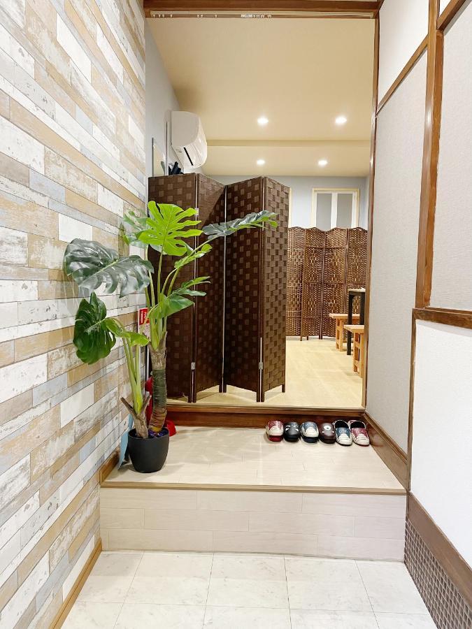距离namba Shinsaibashi麗子民宿 Pousada