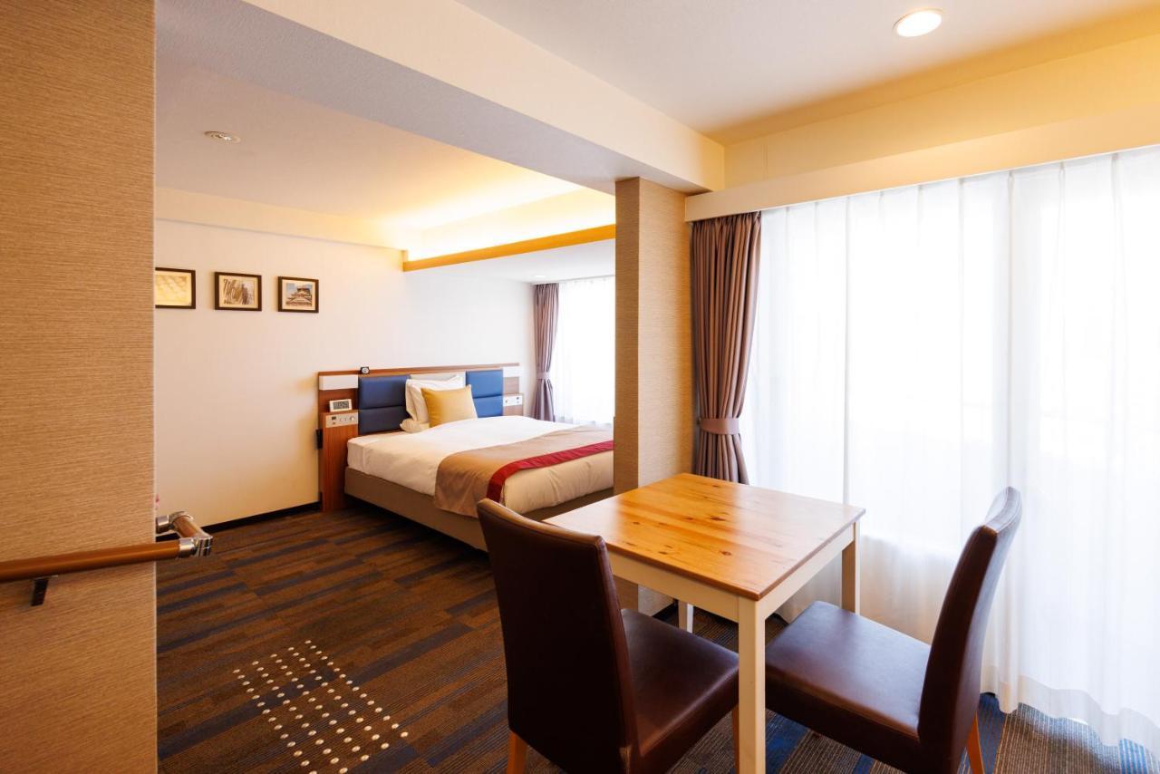 Floral East Shinsaibashi Hotel 4*