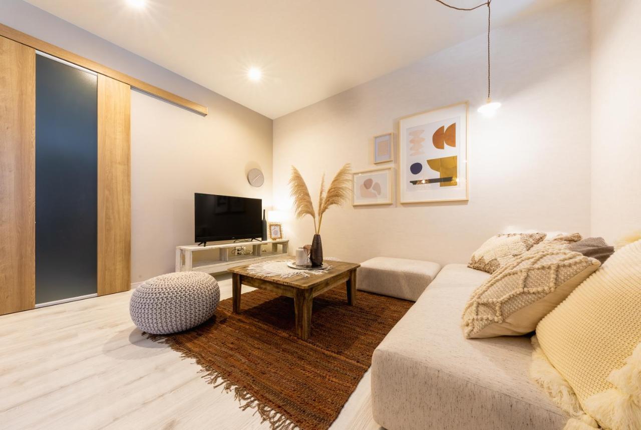 Kabuki Apartment *