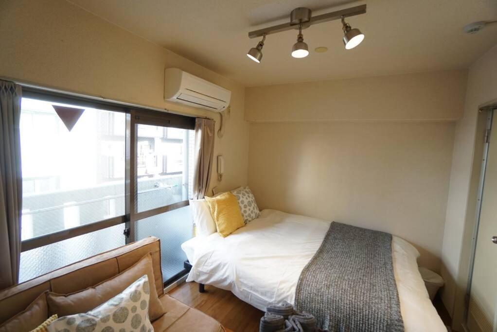 Apartment House Floor Assemble 402 *