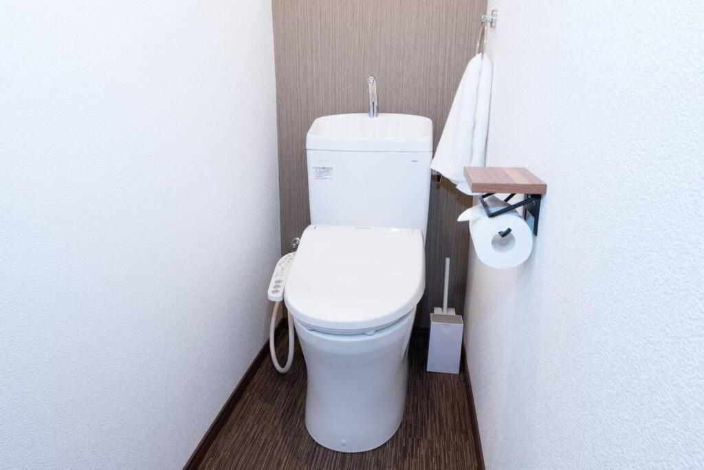 Apartment Kyobashi House Entire House For Rentー 京橋一軒家完全貸切 Osaka