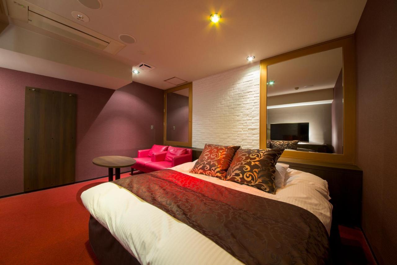 ベニ ウエスト 大人専用 Hotel Osaka