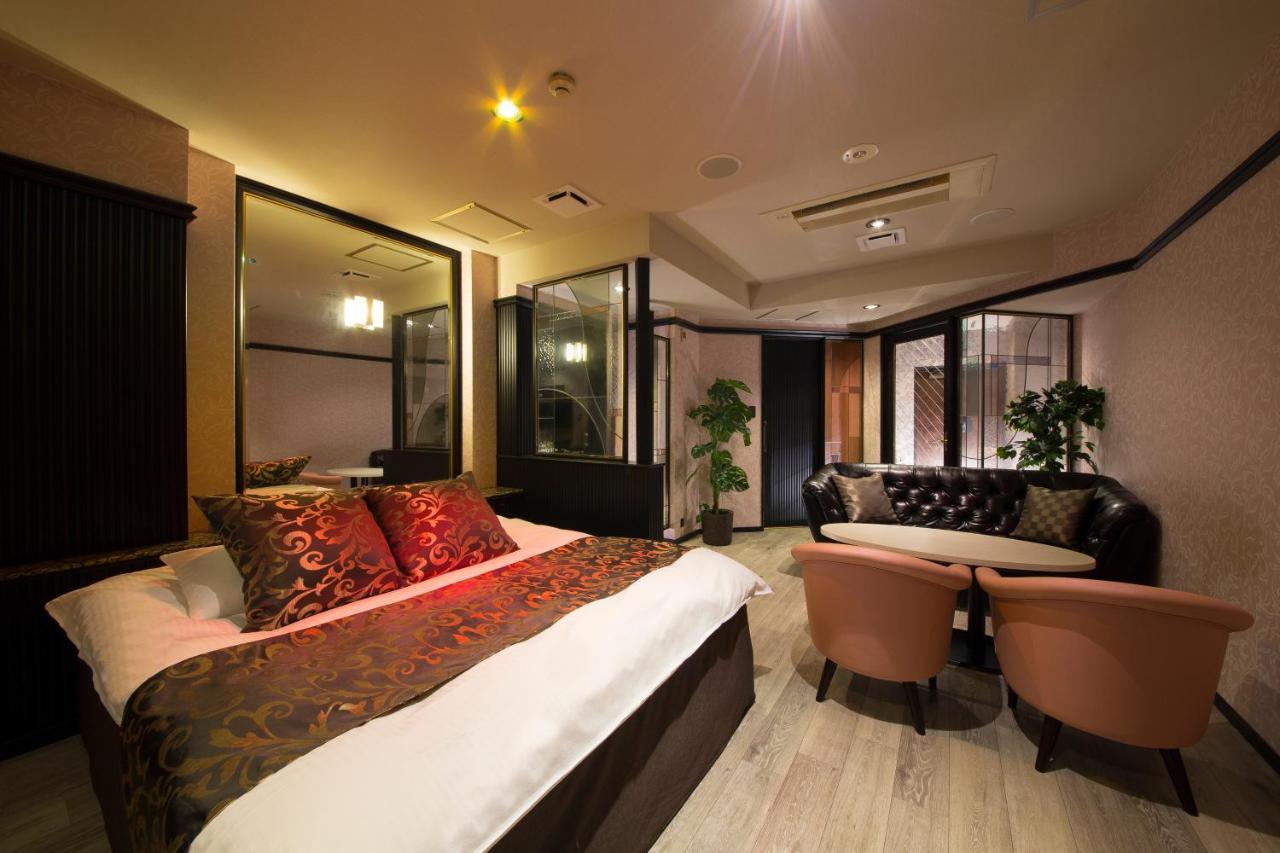 ベニ ウエスト 大人専用 Hotel