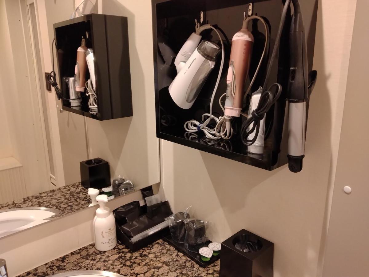 ベニ ウエスト 大人専用 Hotel Osaka