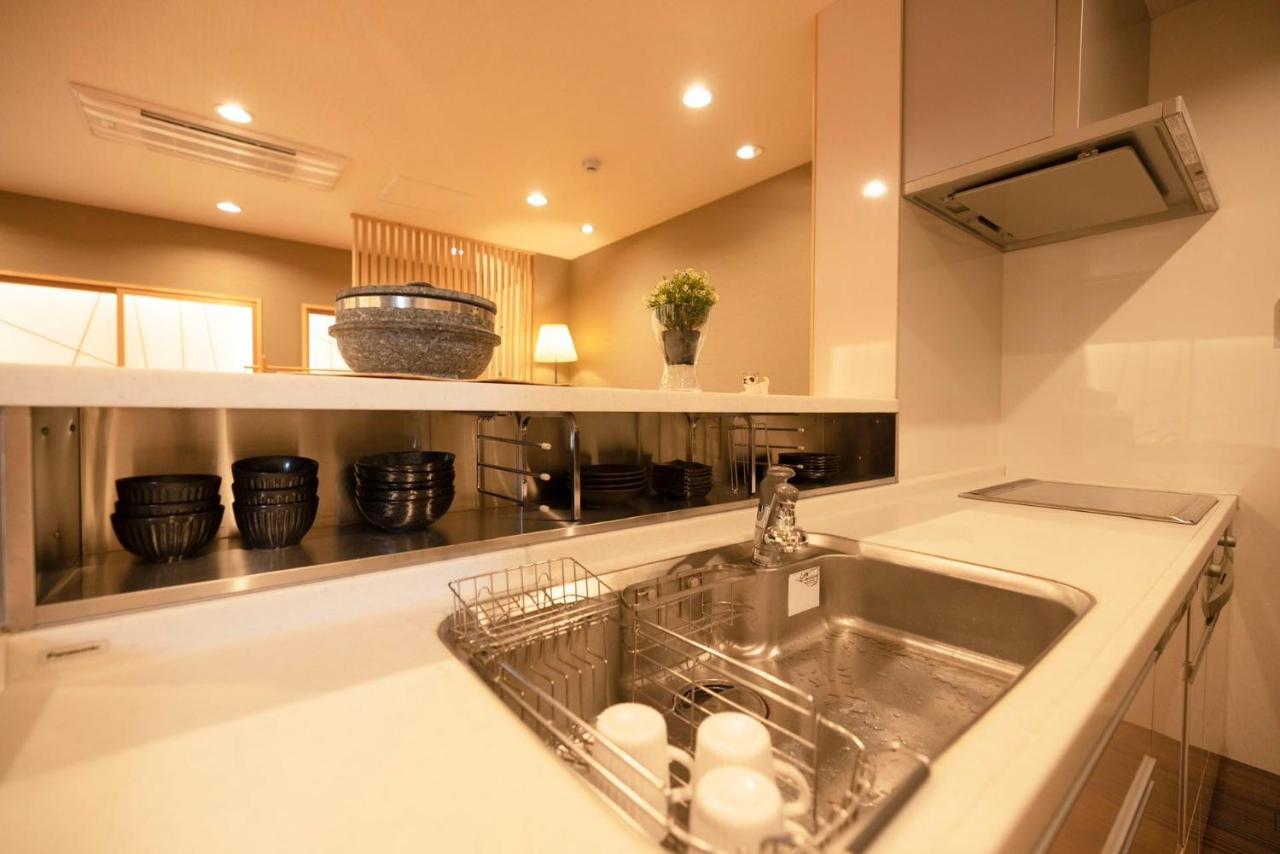 He Men Boutique Hotel: Market Adjacent, Cultural Attractions Nearby * Osaka