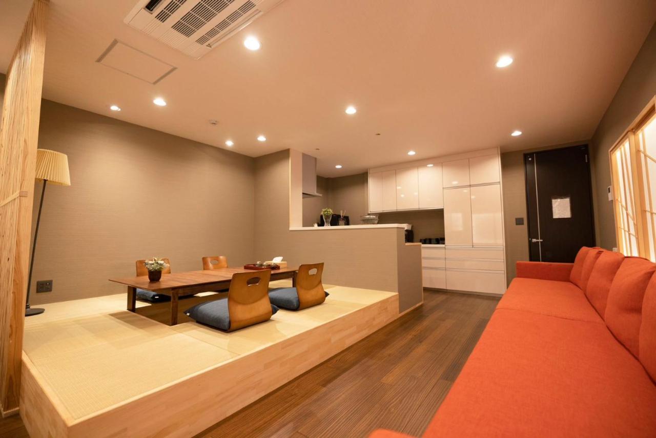 Villa He Men Boutique Hotel: Market Adjacent, Cultural Attractions Nearby Osaka