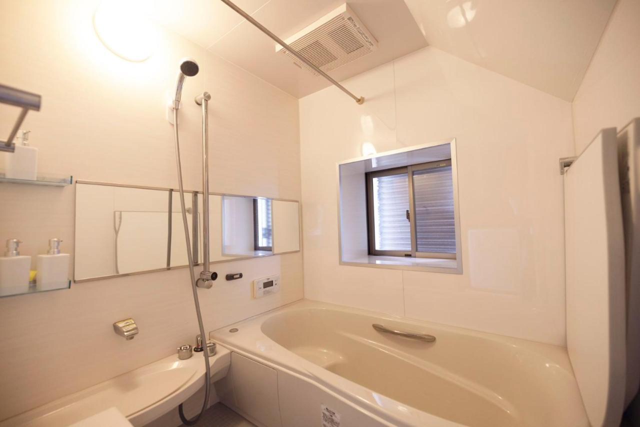 Villa He Men Boutique Hotel: Market Adjacent, Cultural Attractions Nearby