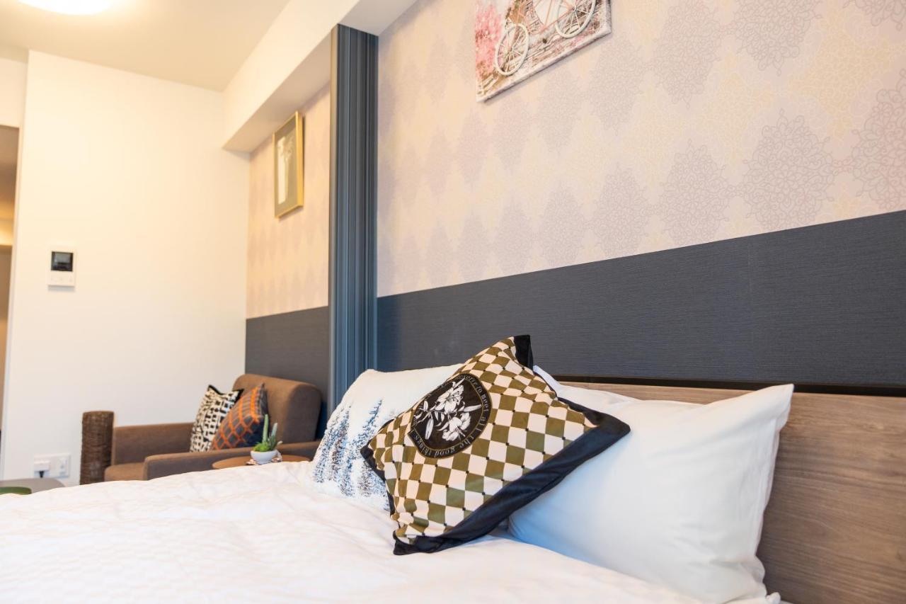 Apartment F House 難波桜川 *