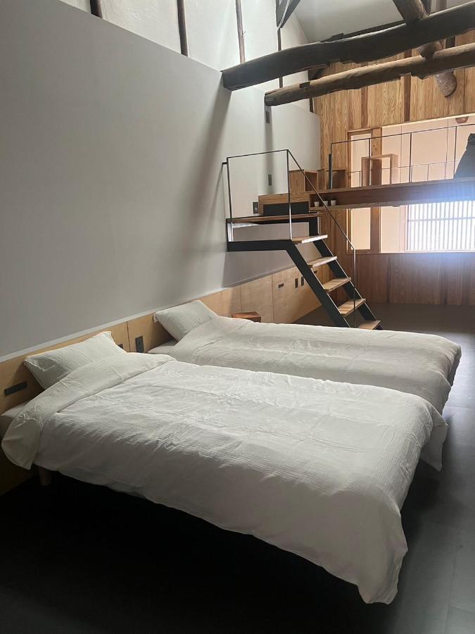 Apartment ゲストハウス　遊楽２f Osaka