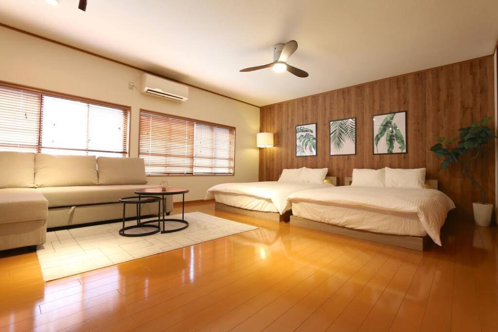 En Apartment *