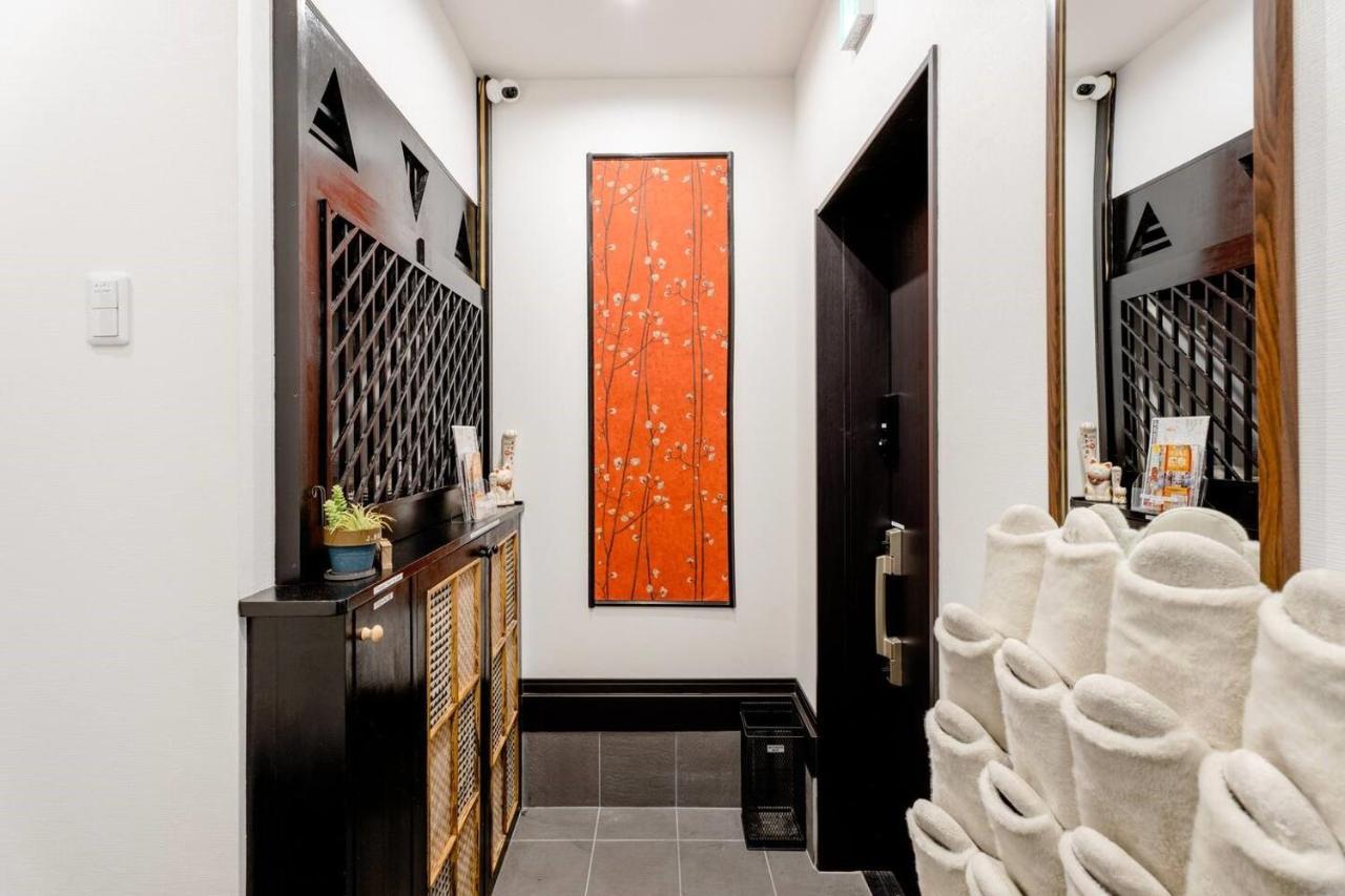 Holiday home New-130m2 With 5toilets & 4 Showers-namba And Usj Nearby *