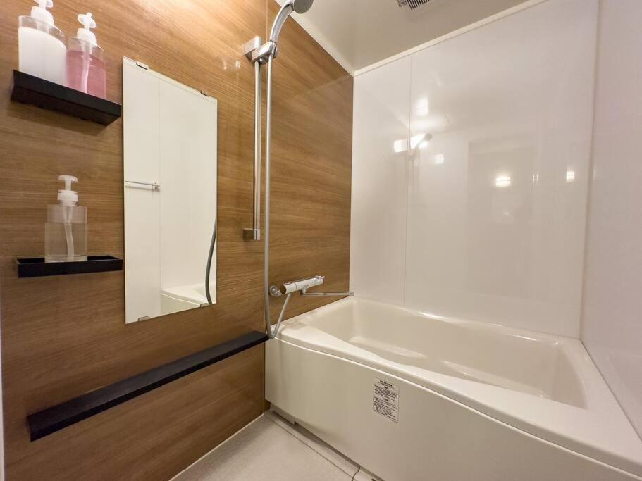 Apartment Tasonegrandstayosaka なんば日本橋高津1 *