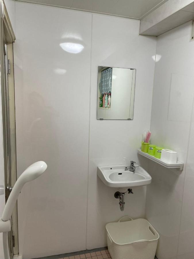 大阪市中心，难波车站5分钟，步行心斋桥道顿堀，独立公寓设备齐全 *