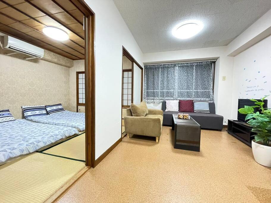 Apartment 大阪市中心，难波车站5分钟，步行心斋桥道顿堀，独立公寓设备齐全 Osaka