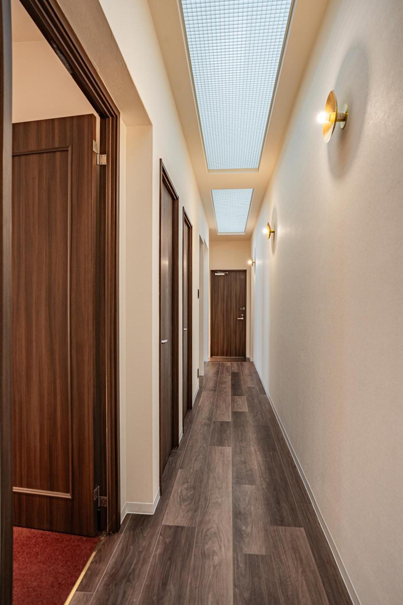 11 Shinsaibashi Amemura Guest house