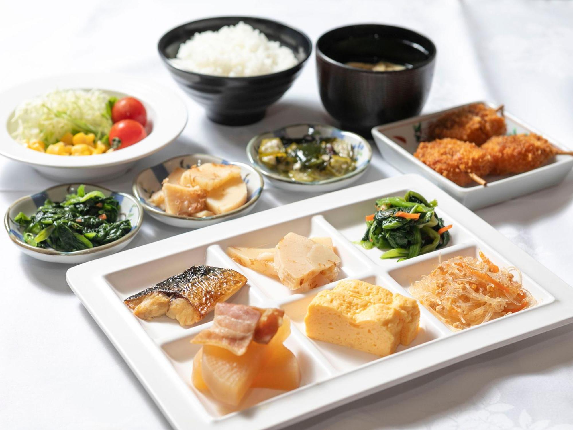 Apa & Midosuji Hommachi Eki Tower 3* Osaka