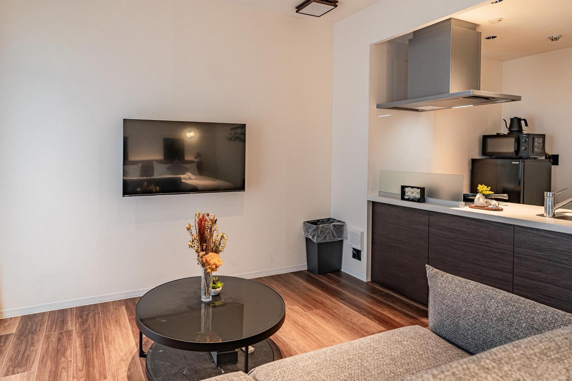 11 Shinsaibashi Amemura Guest house