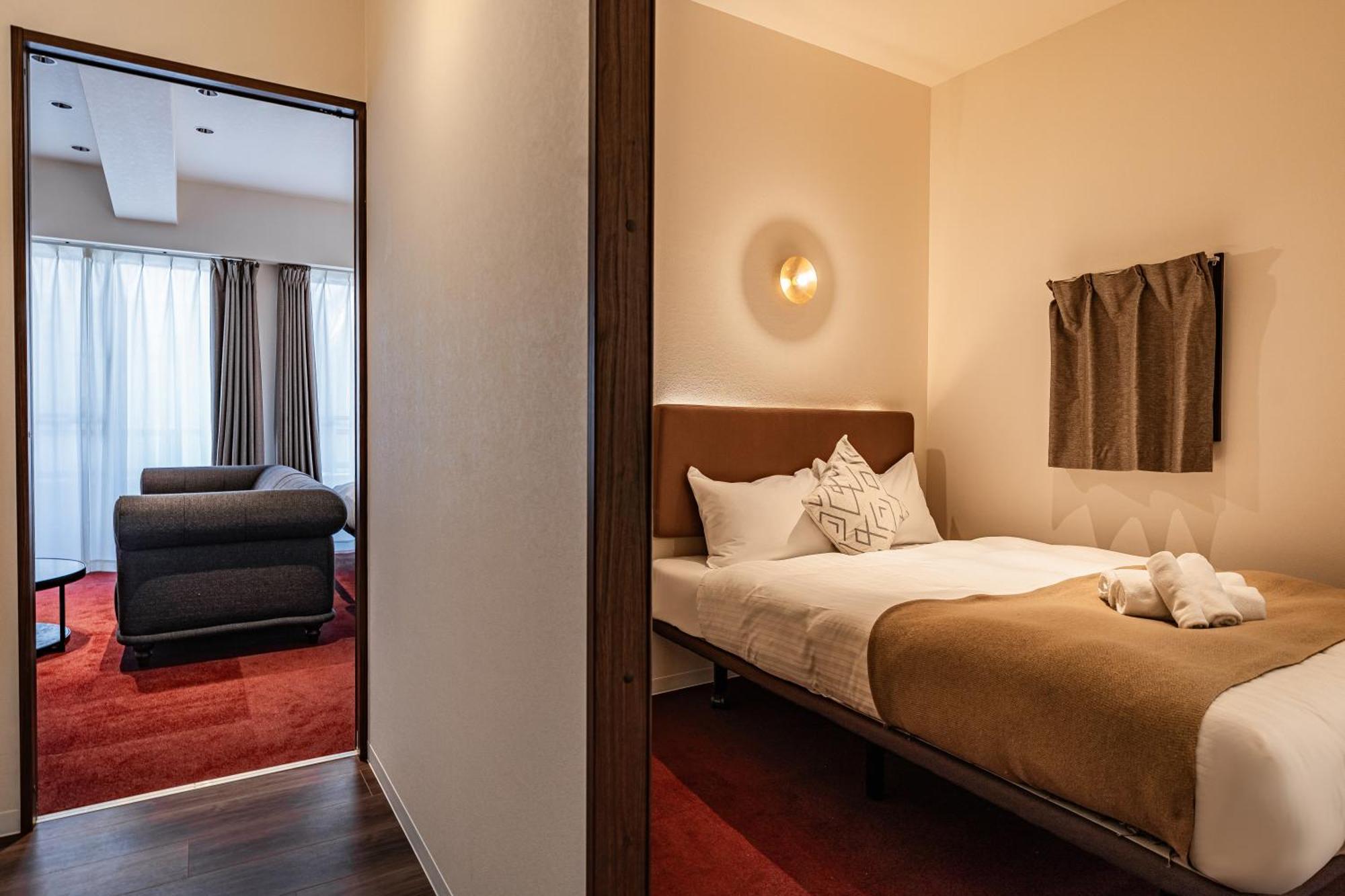 11 Shinsaibashi Amemura Guest house
