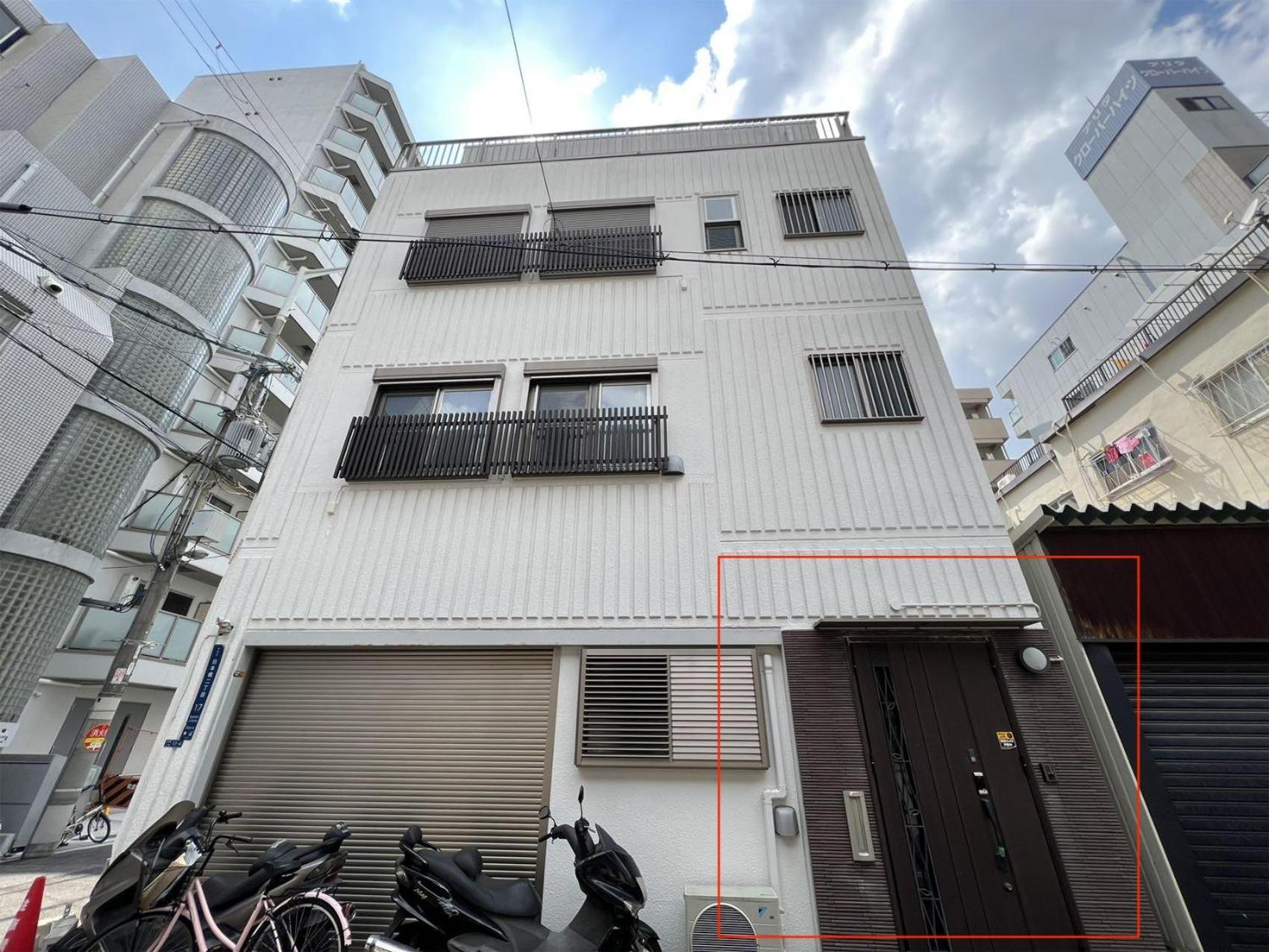 He Men Boutique Hotel: Market Adjacent, Cultural Attractions Nearby *