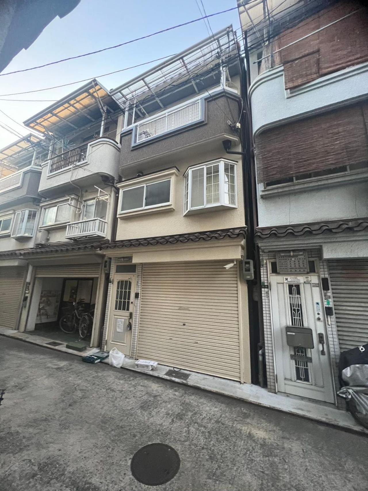 無料駐車場有車種制限有!usjまで近く!空庭温泉徒歩圏海遊館!最大7名 * Osaka