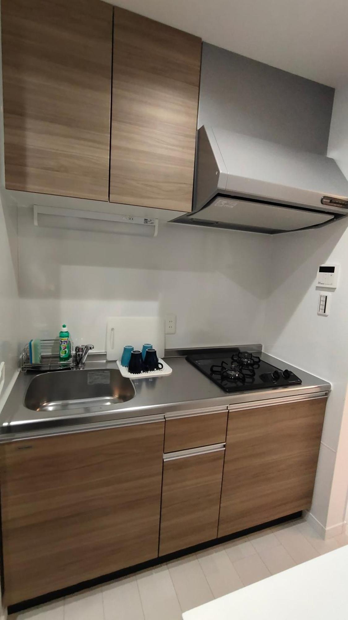 Apartment Sun生一番館 201室
