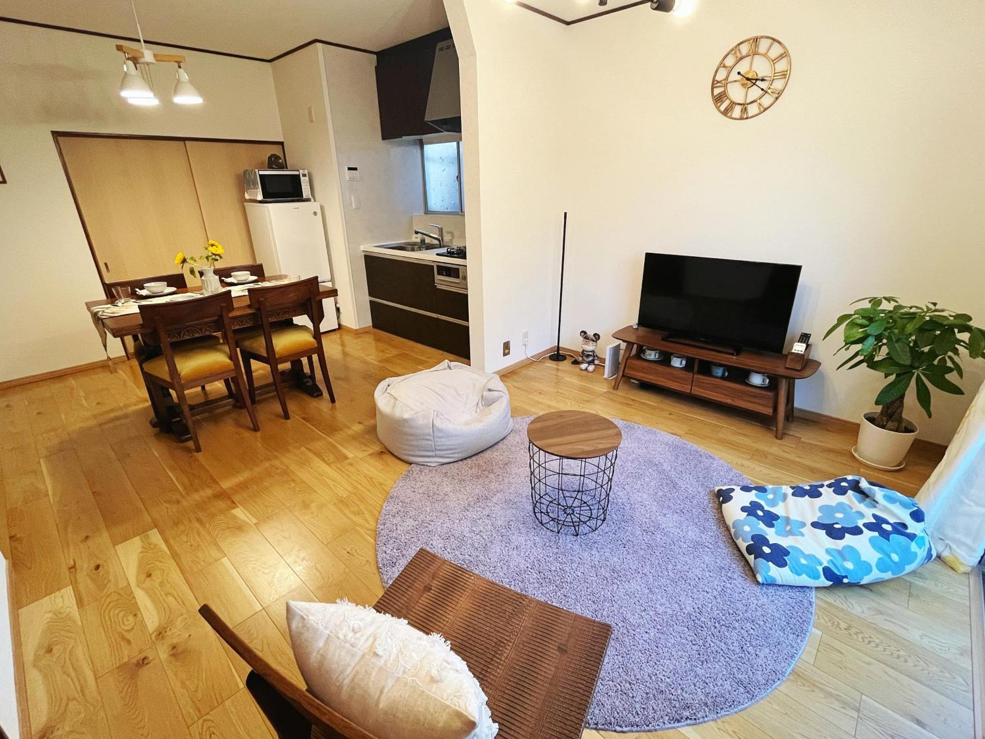 ご縁中*日式独栋*南海线徒步2分钟到房源*10分钟到难波*全新上线 Casa de férias *