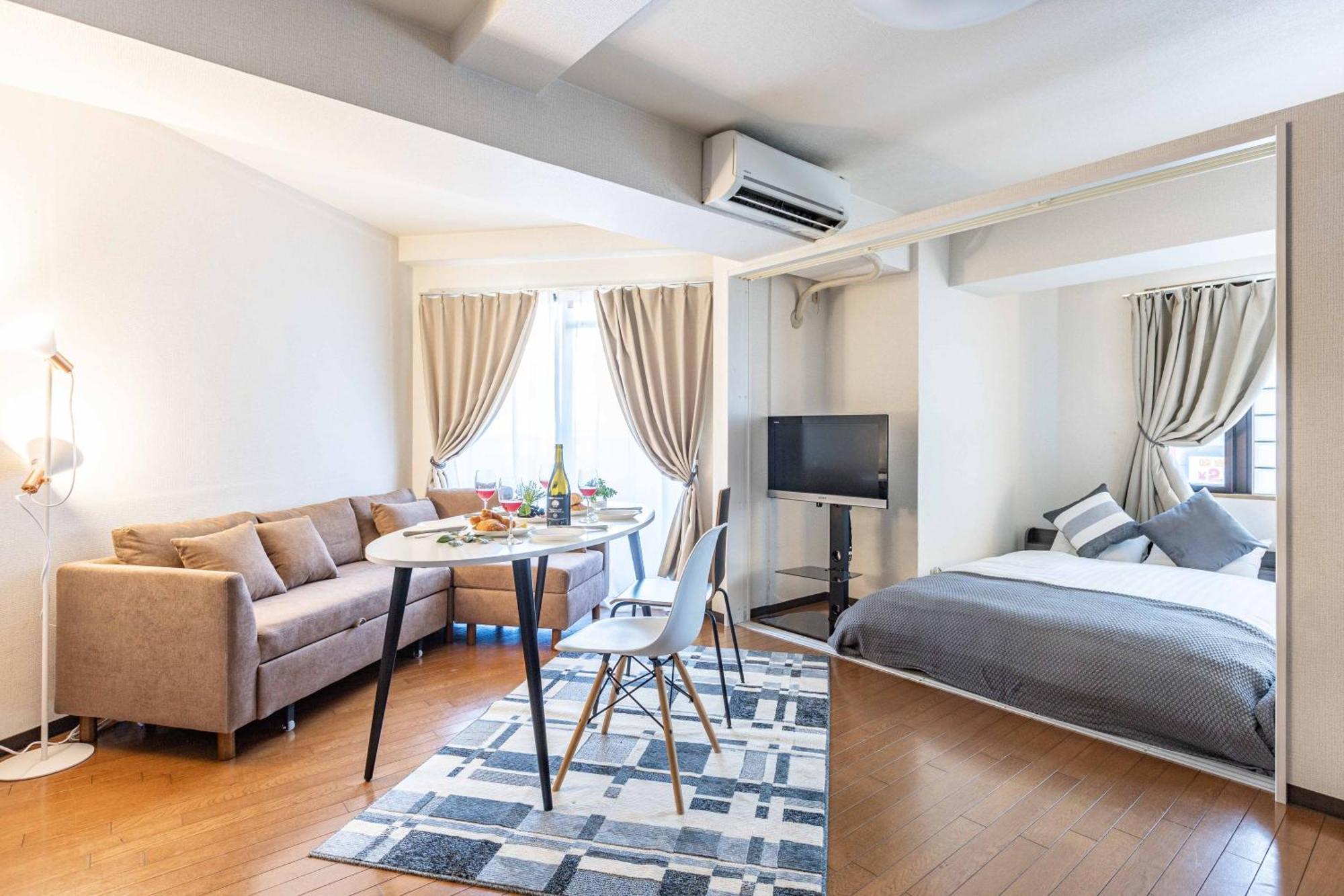 Apartment Racine難波 Osaka