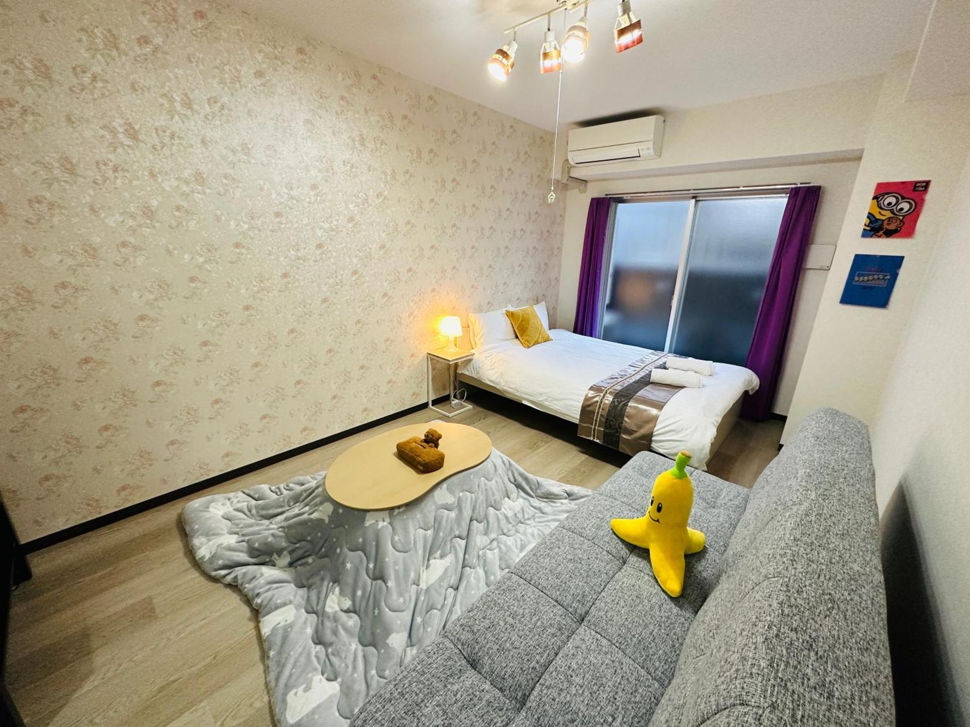 Apartment 1102黒門市場1分!道頓堀まで徒歩8分!心斎橋まで徒歩9分!関西空港とusj直行電車バスあり