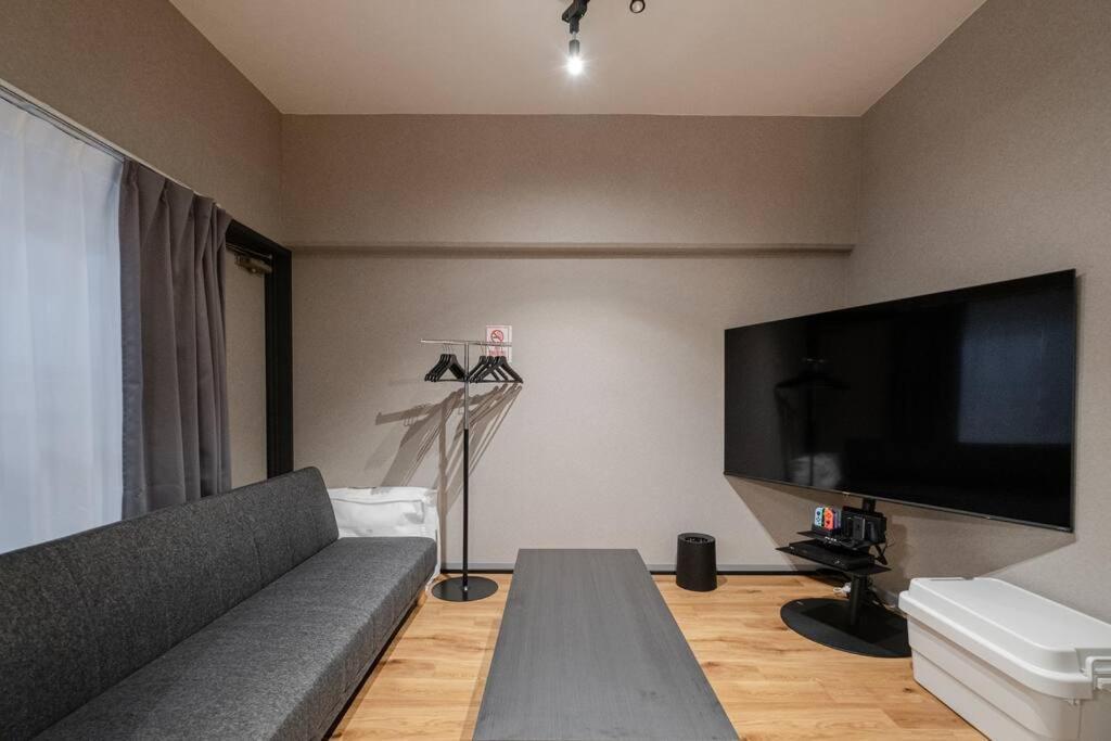 Tasoneurbanstayosaka なんば日本橋南不夜城708