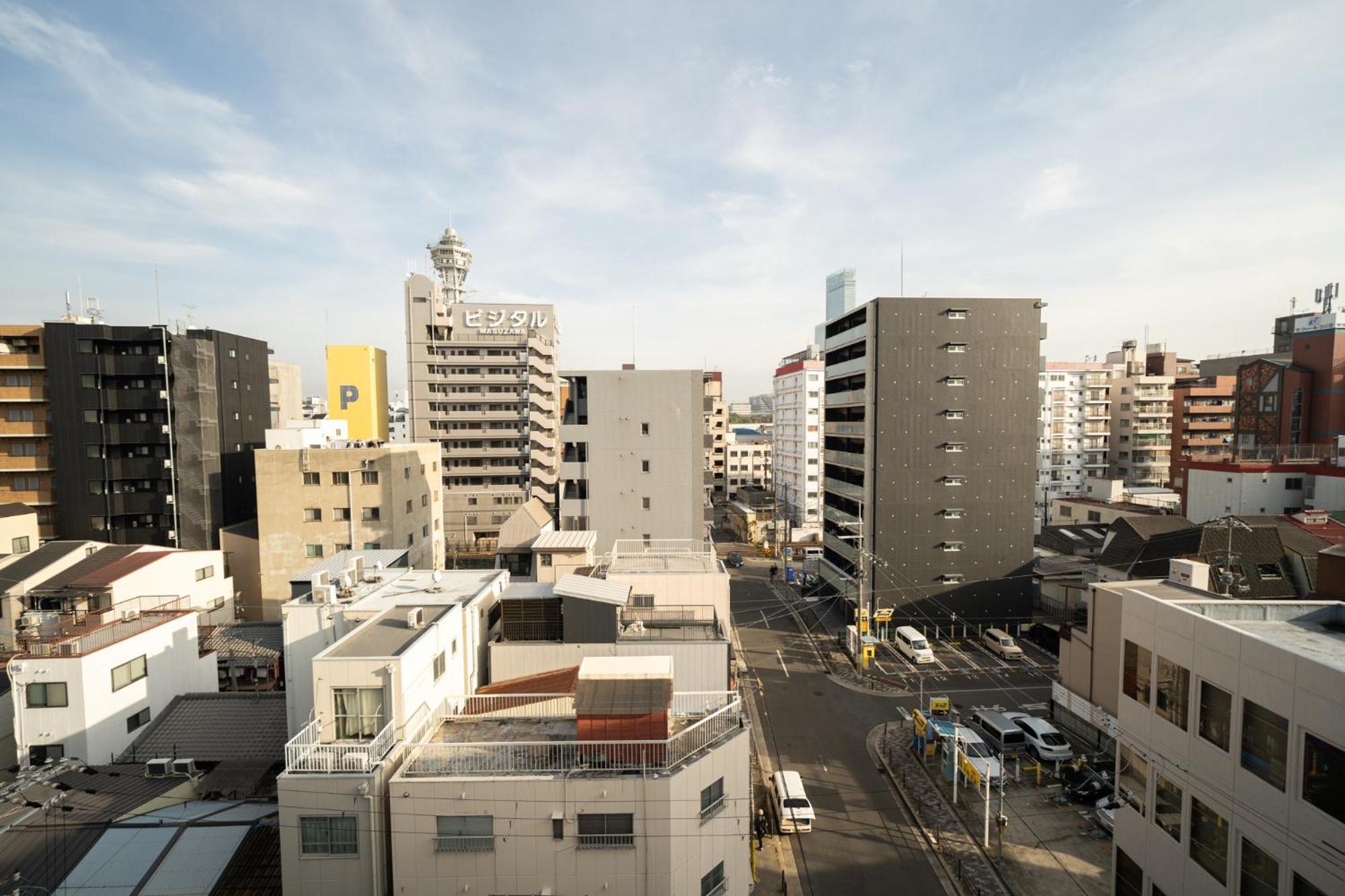 Aoda Apartment: Two-level Near Kansai Airport Apartment Osaka