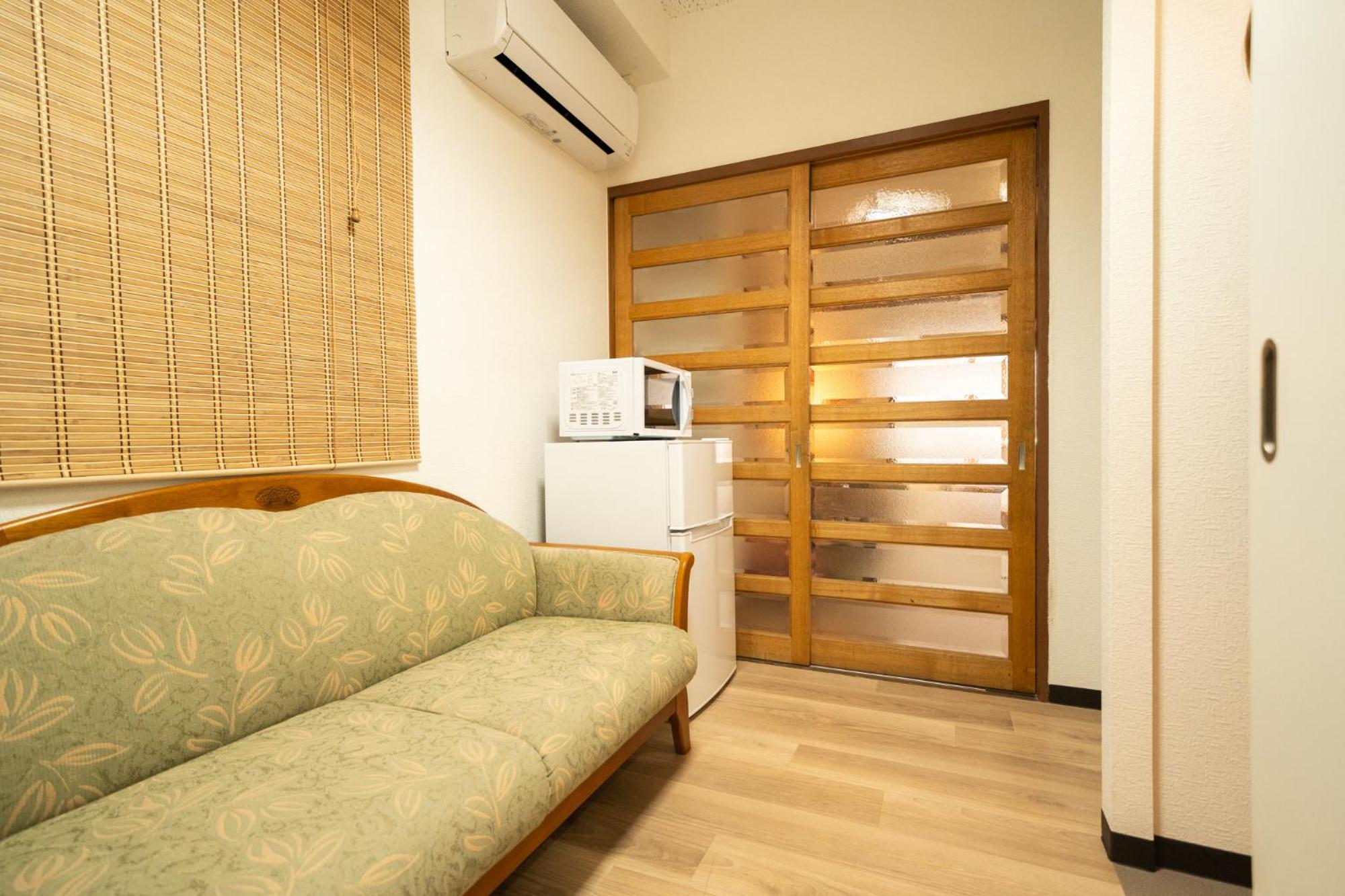 Aoda Apartment: Two-level Near Kansai Airport Osaka