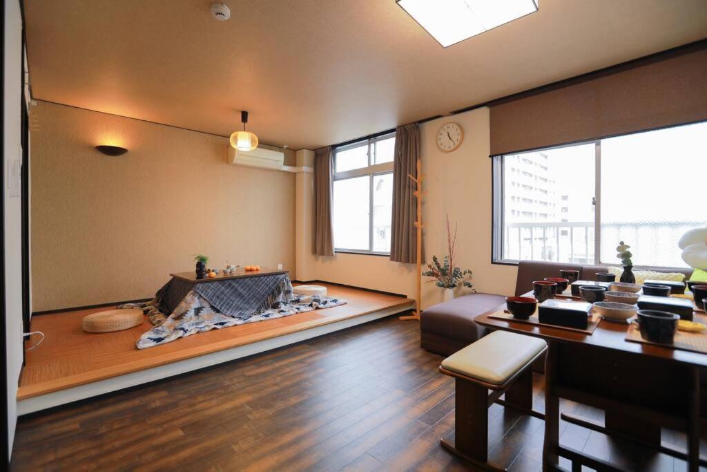 Apartment 道頓堀民泊51,道頓堀真ん中,mini浮世絵美術館,心斎橋,家族旅行,family Trip *
