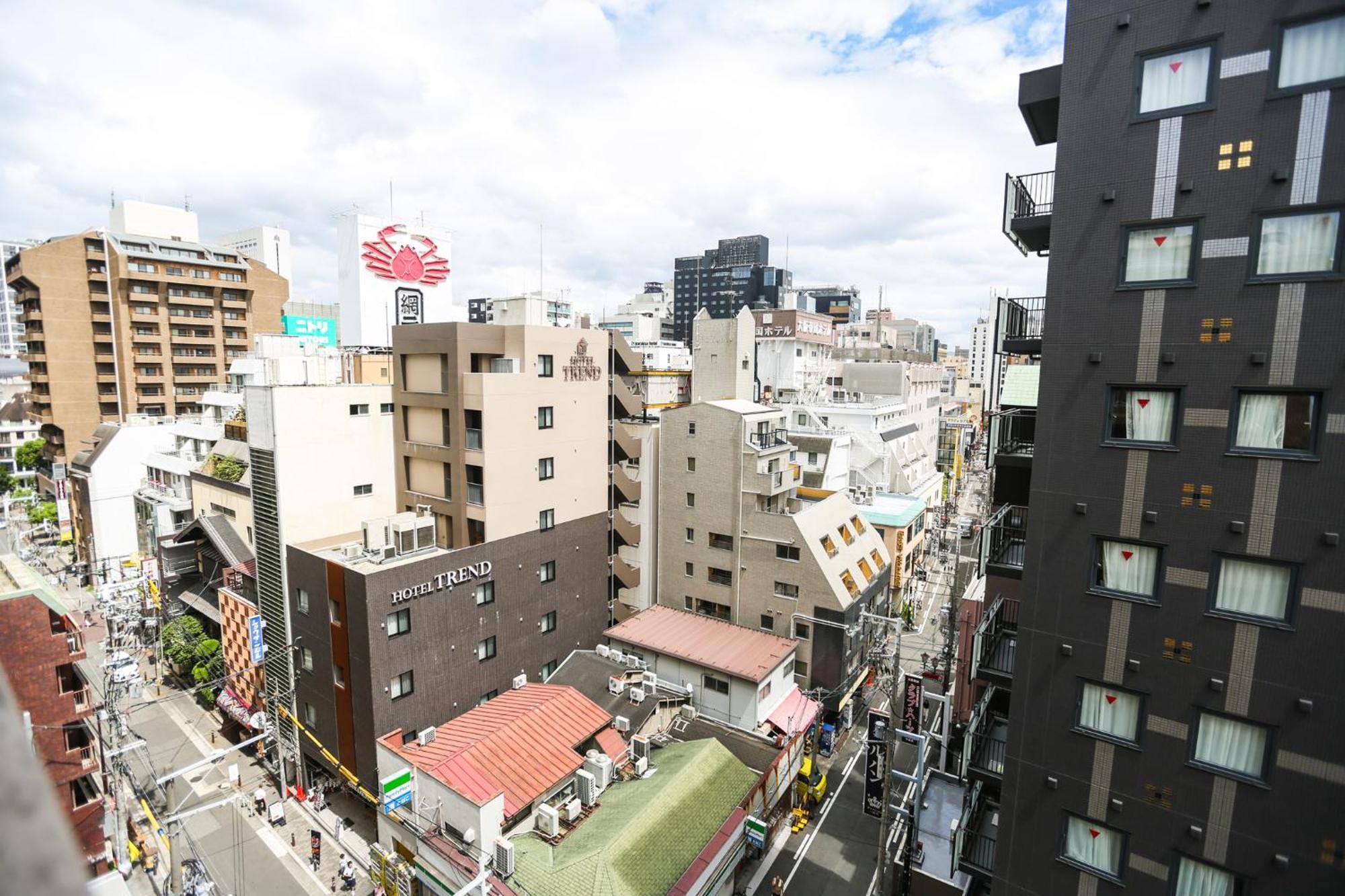 11 Shinsaibashi Amemura 3* Osaka