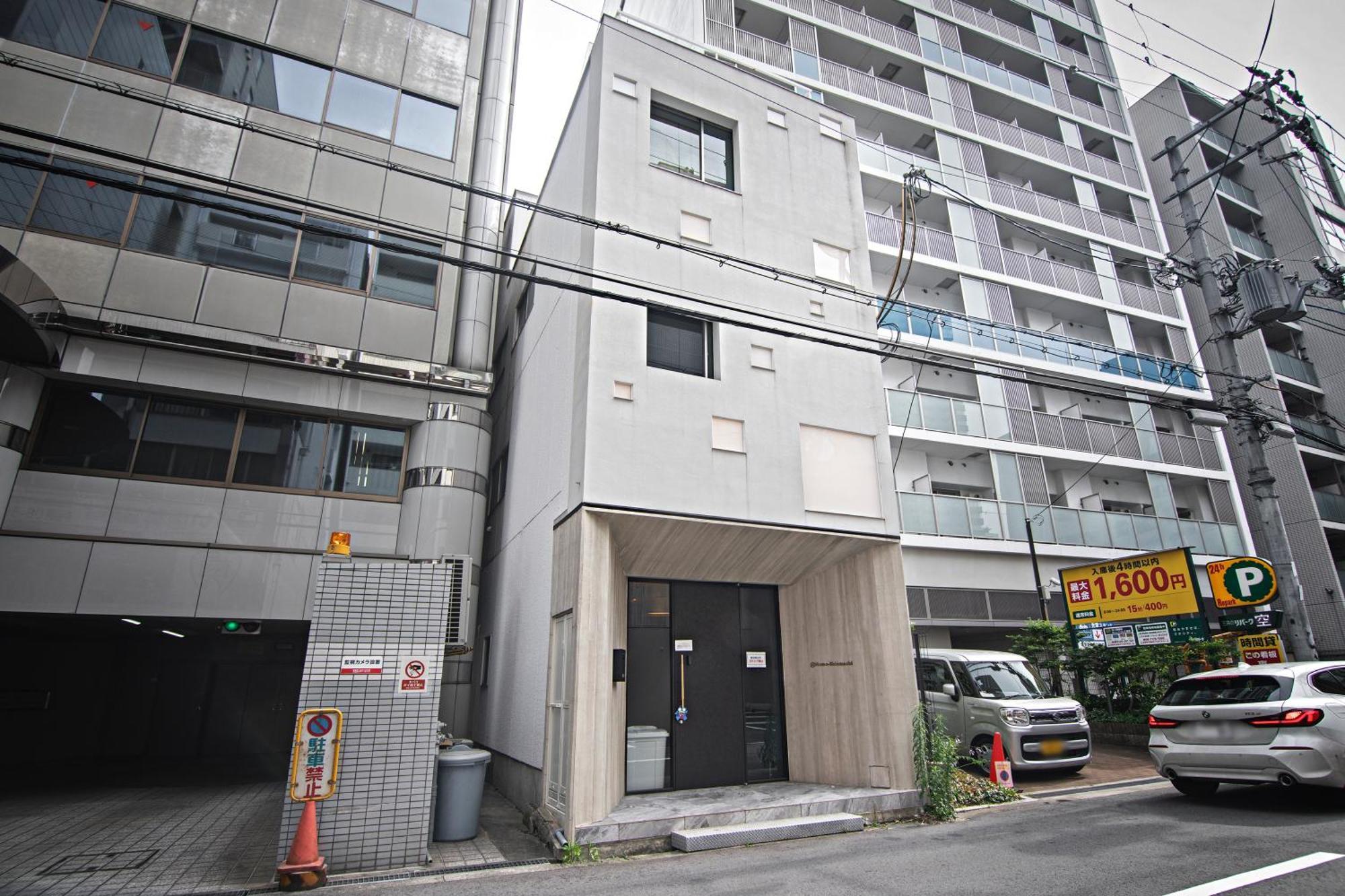 Home新町: Stylish New Near Shinsaibashi Osaka