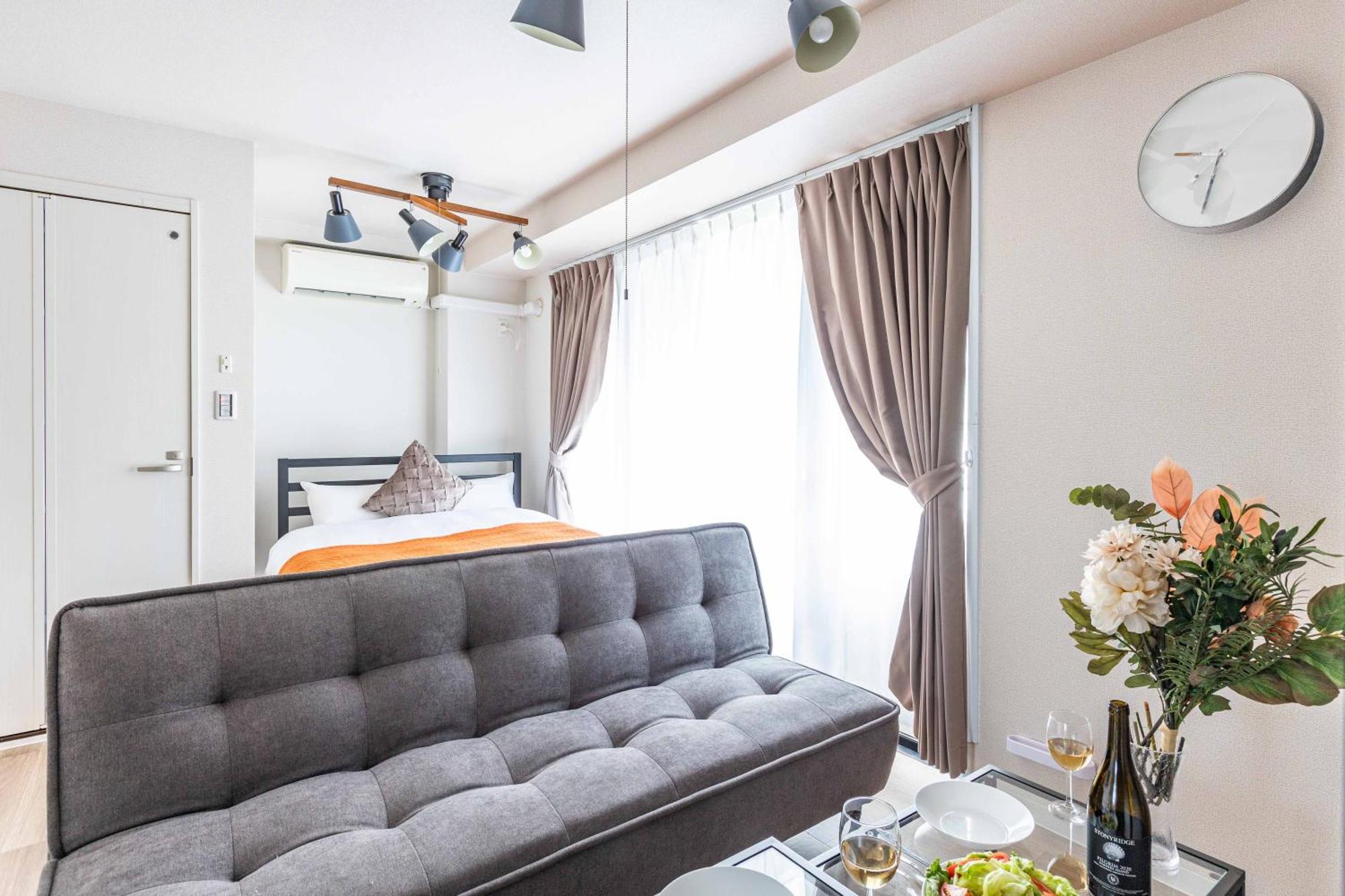 Apartment 1st *