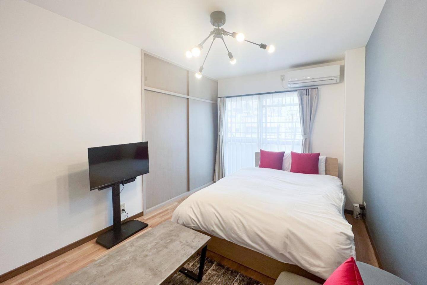 Megadome West Apartment