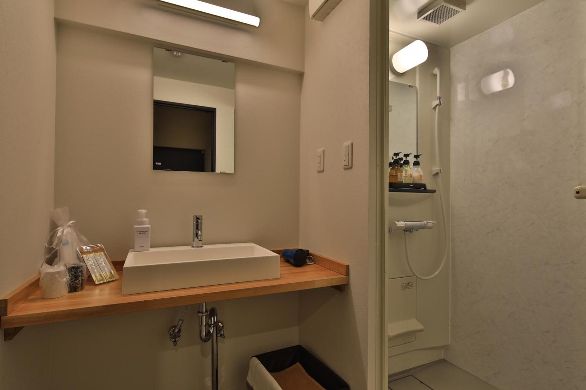 Replace Namba Hotel 2*
