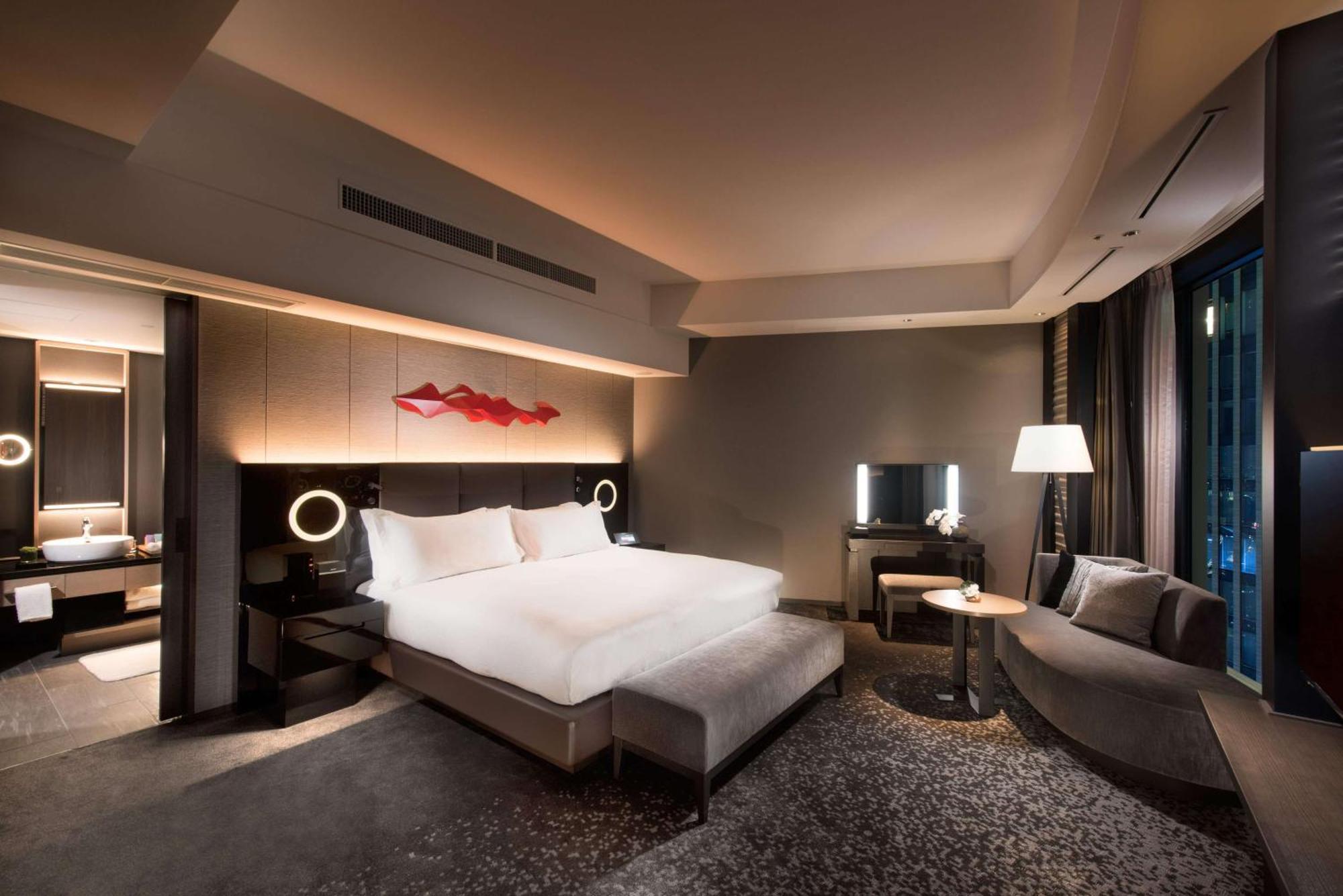 Hotel Conrad Osaka