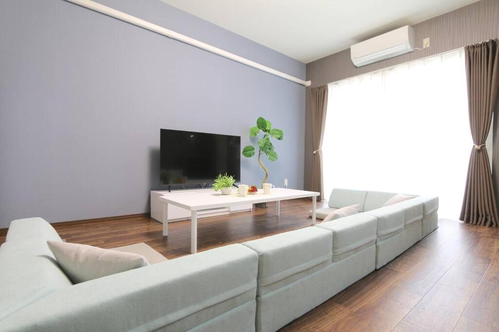 Guest House Eastwo 日本橋でんでんタウンまで徒歩4分の好立地 Apartment