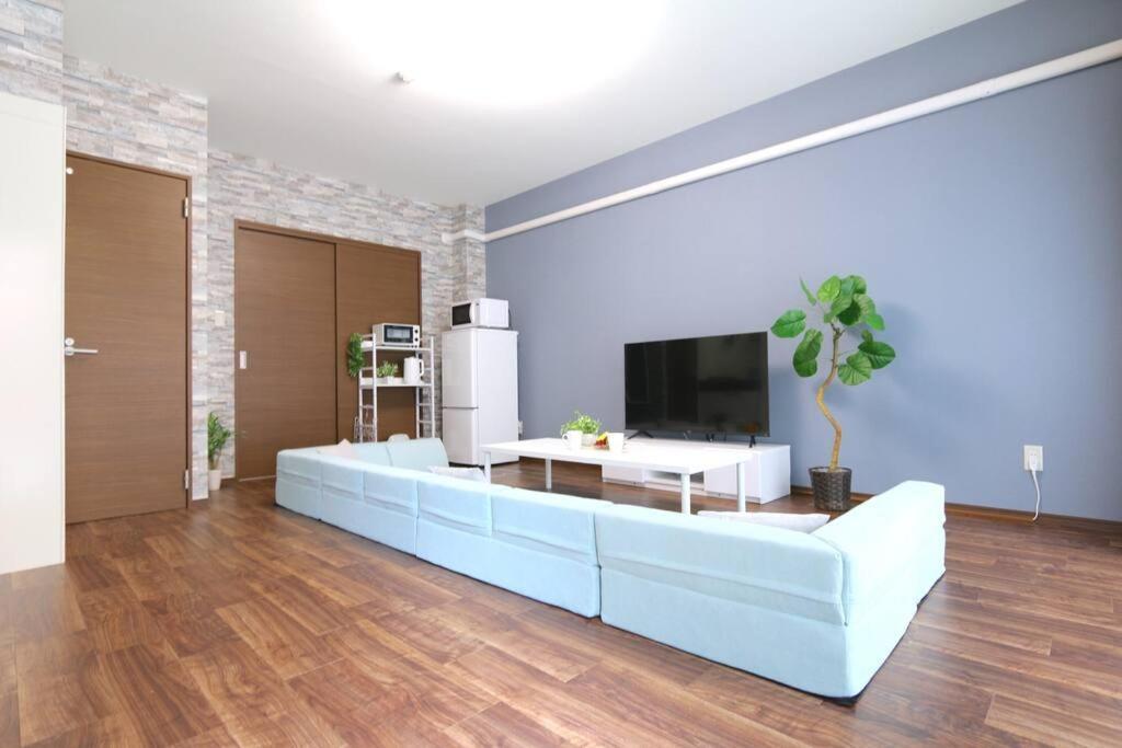 Guest House Eastwo 日本橋でんでんタウンまで徒歩4分の好立地 Apartment Osaka