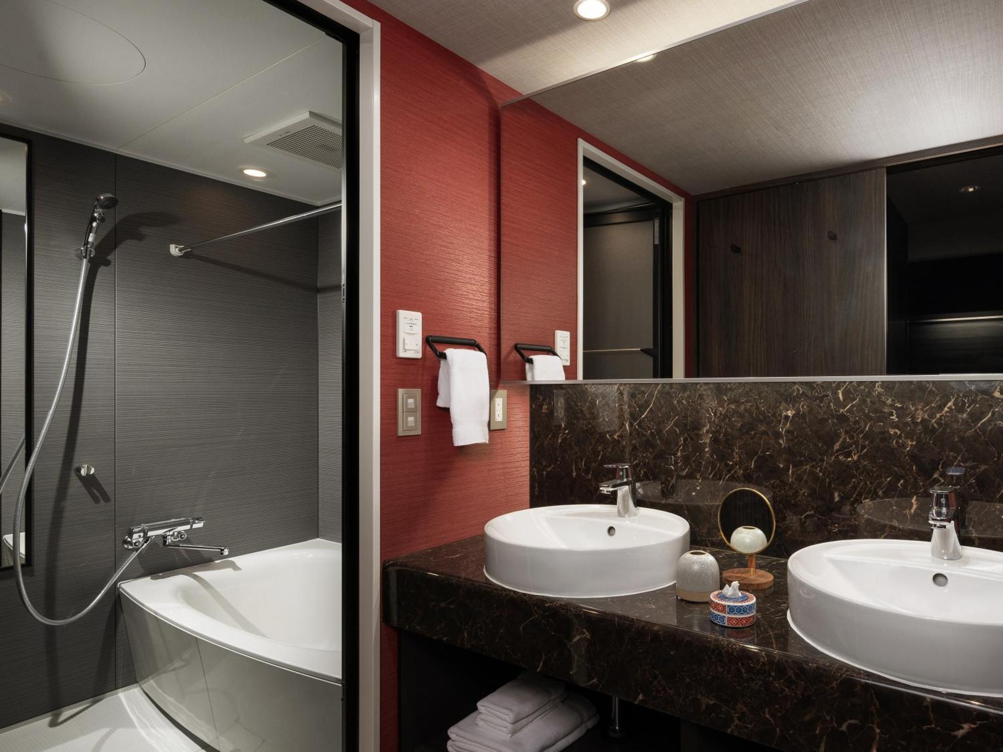 Hotel Mimaru Shinsaibashi West 4*