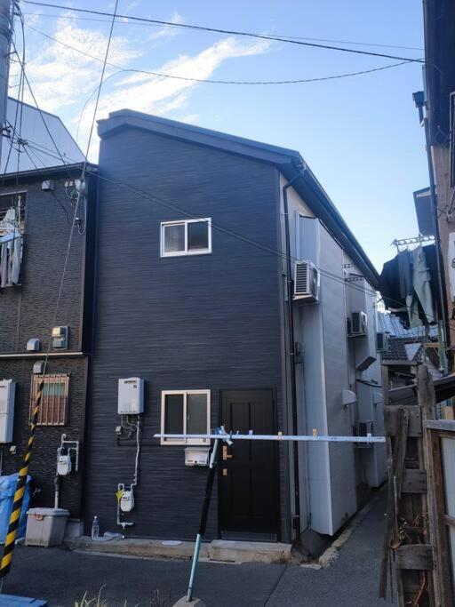 Tsudoi 集 - 5 Bed Rooms, Max 11, 2 Bath Rooms, 1hr To Kix, 30min To Namba, 2-bldg Connected Private House * Osaka
